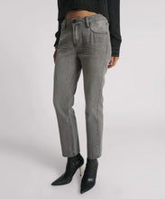 Load image into Gallery viewer, STIXX LOW WAIST SLIM JEAN
