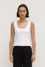 Load image into Gallery viewer, PAULINA SCOOP TANK
