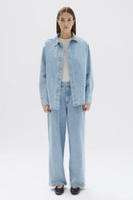 Load image into Gallery viewer, RYLEE DENIM OVERSHIRT
