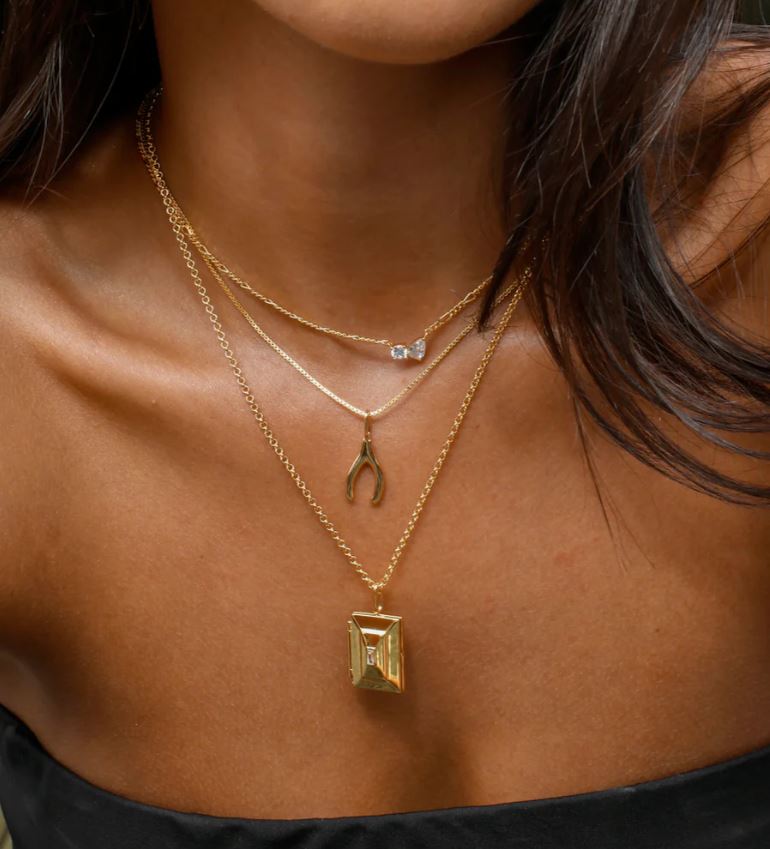 Twin flame hot sale symbol necklace